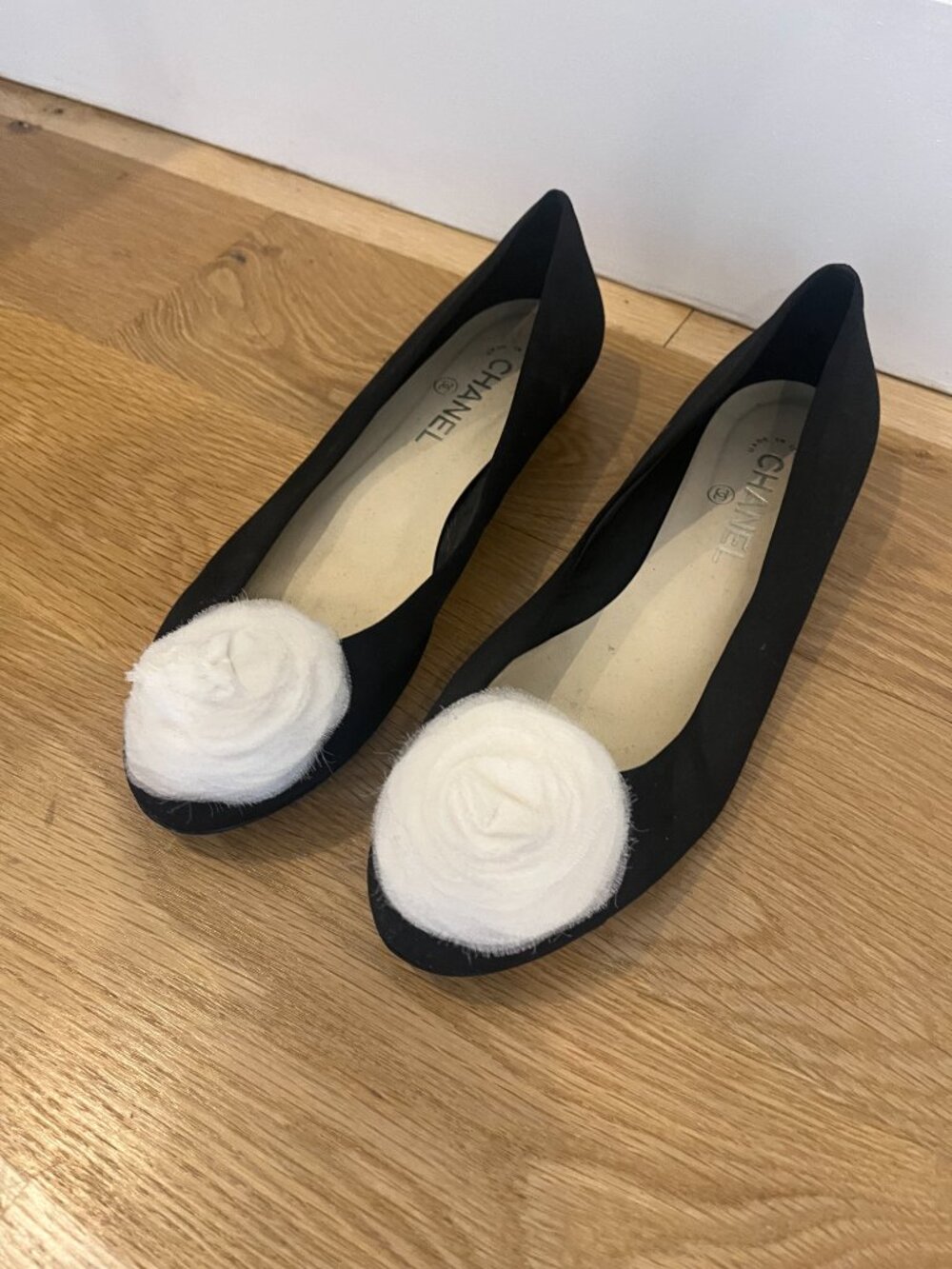 Vintage Chanel Ballet Flat - Picture 2 of 5